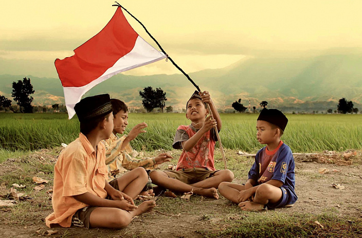 босиком, босые дети в Индонезии